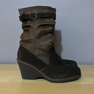 White Mountain brown slouchy boots